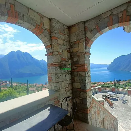 Villa Helene Solto Collina Exterior photo