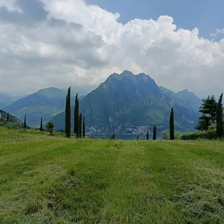Villa Helene Solto Collina Exterior photo